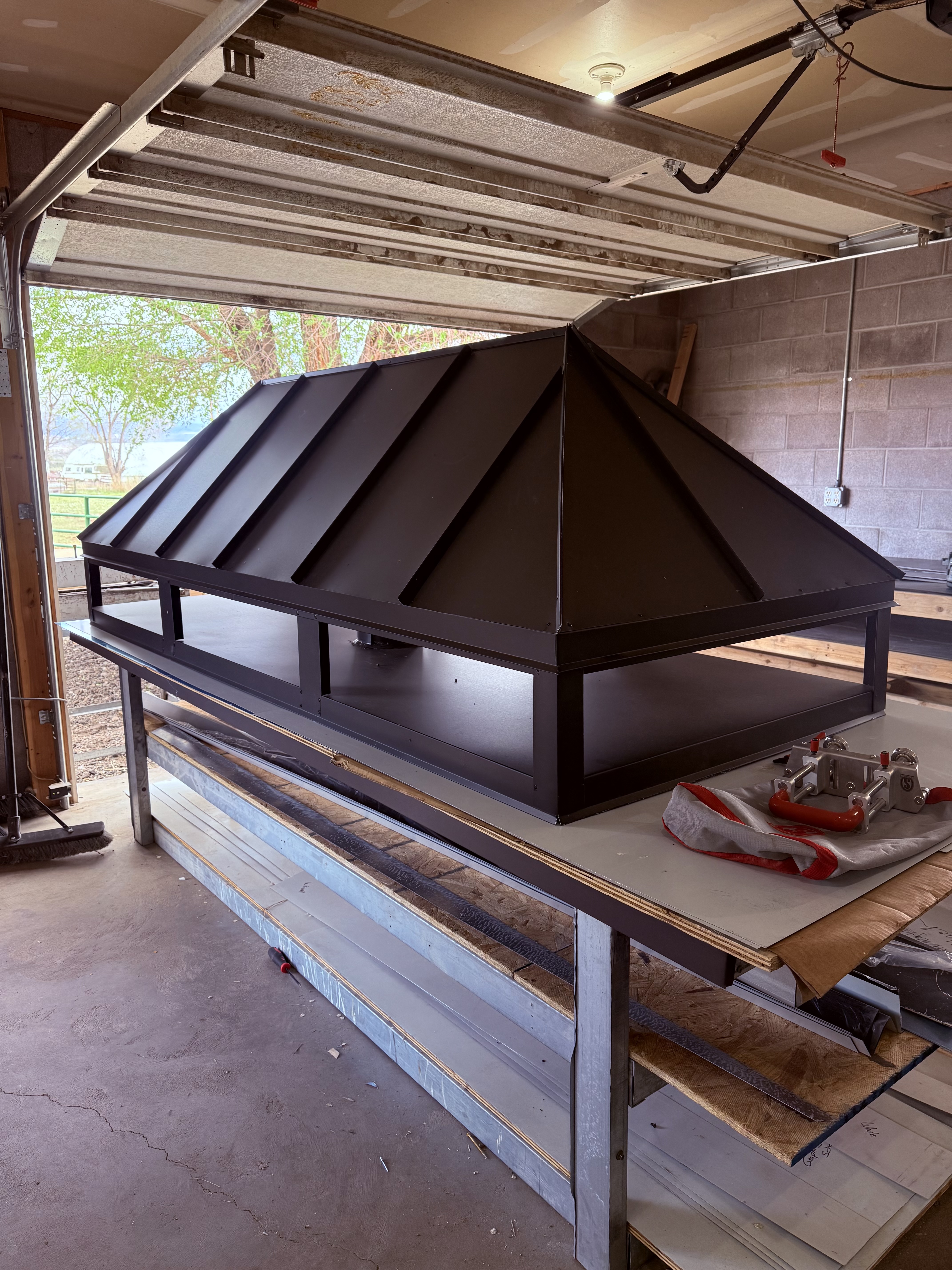 Metal Fabrication by Rooferz Corp.